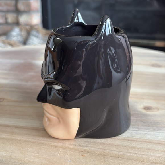 DC Comics Batman 3D Shaped Mug - Picture 2 of 5